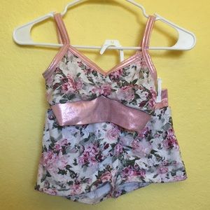 Details Dancewear Sports Bra and Cinch Shorts